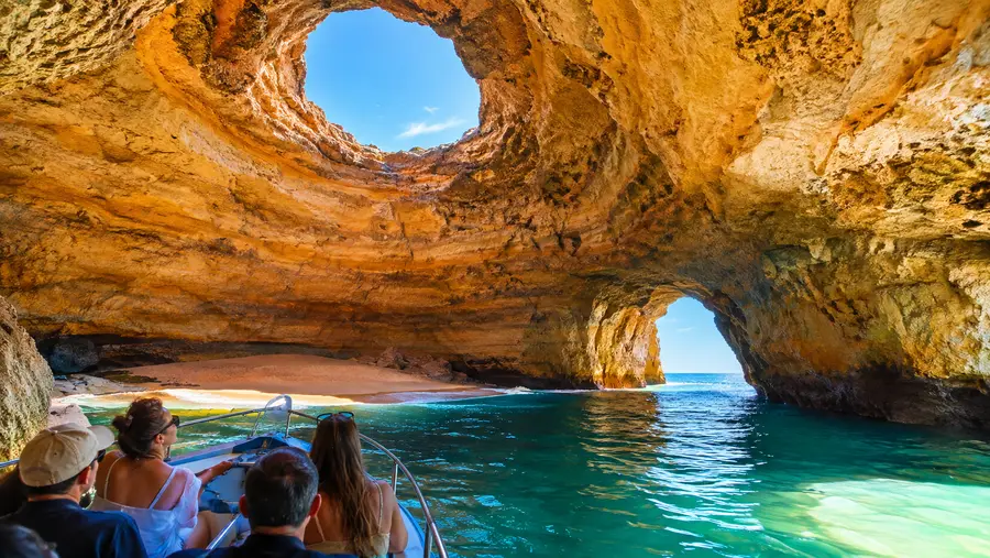Private Benagil Cave Boat Tours
